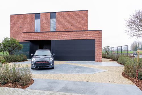 Arbo-Flora Bekisten, gieten en polieren van poly-beton en plaatsen van siergrind in eco-gravel